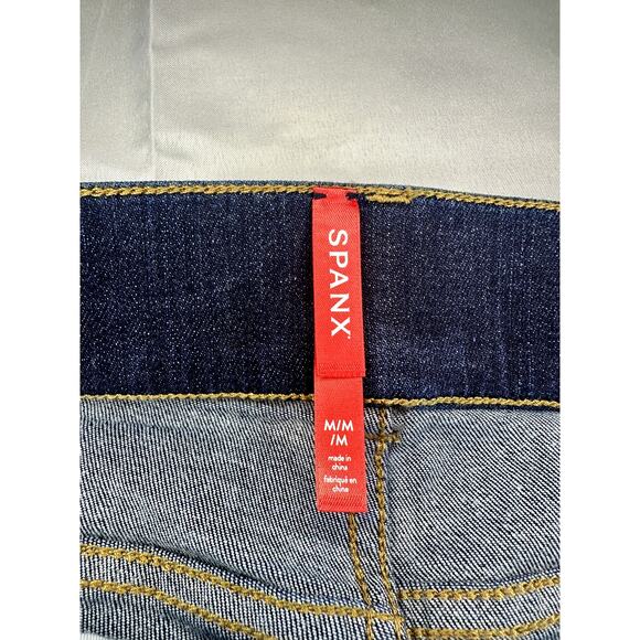 Spanx Women’s Flare Jeans Size M Medium Blue Dark Wash High Rise Stretch Denim - Picture 4 of 8